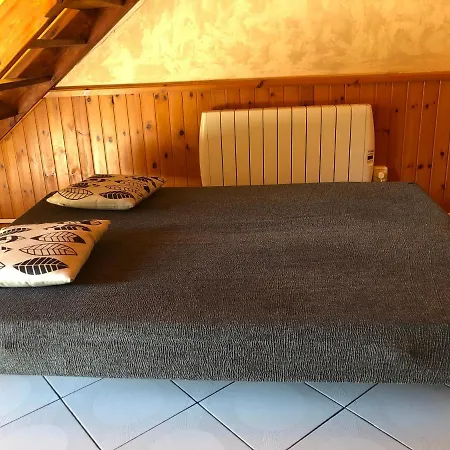 Chalet Agradable Casa Con Chimenea Interior
